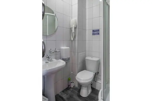 Standard Tek Büyük veya İki Ayrı Yataklı Oda