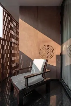 Luxury Oda