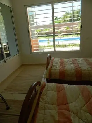 Family Villa, Havuz Manzaralı