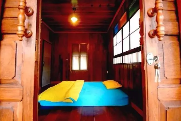 Deluxe Double Room with Shared Bathroom