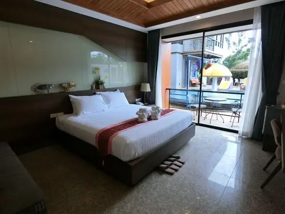 Superior Double Room with Pool Access