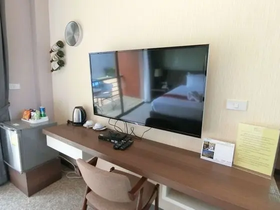 Superior Triple Room with Pool Access