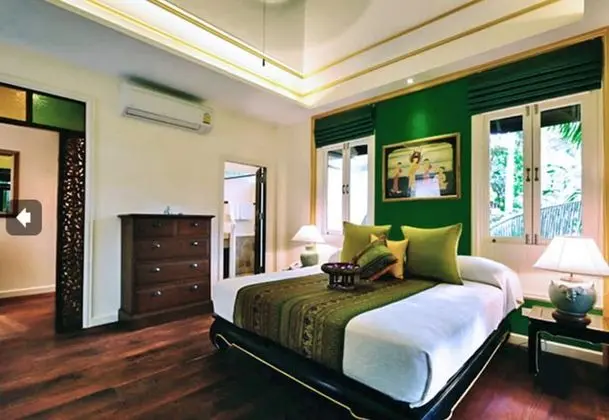 Gold Forest Room Forest View
