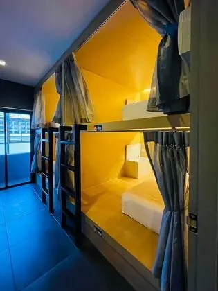 Ortak Ranzalı Oda, Karma Ranzalı Oda (Bed in 4-Bed Mixed Dormitory Room)