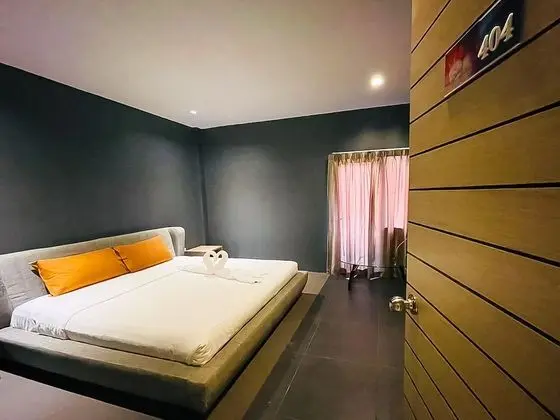 Tek Büyük Yataklı Oda, Ortak Banyo
