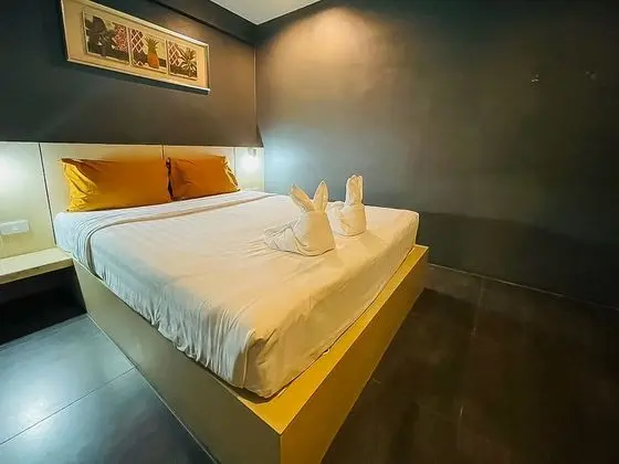 Tek Büyük Yataklı Oda, Ortak Banyo
