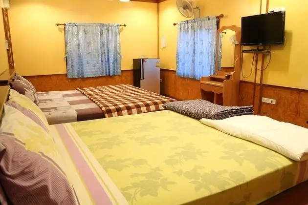 Baan Klang Nam