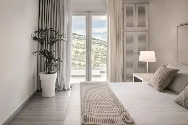 Deluxe Tek Büyük Yataklı Oda
