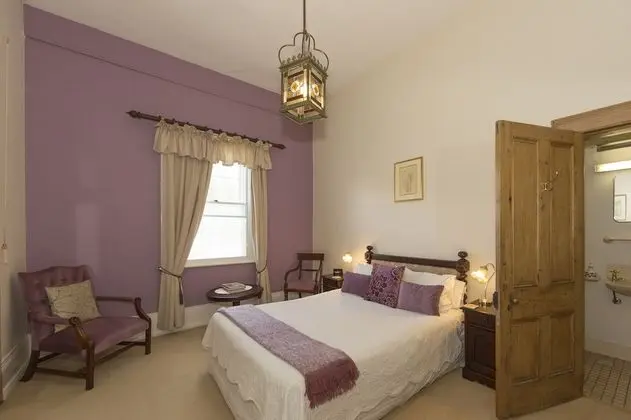Standard Oda, Sigara İçilmez (Downstairs Standard)