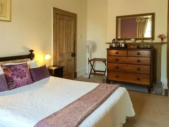 Standard Oda, Sigara İçilmez (Downstairs Standard)