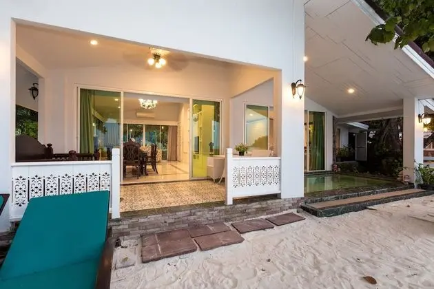 Beach Front Suite