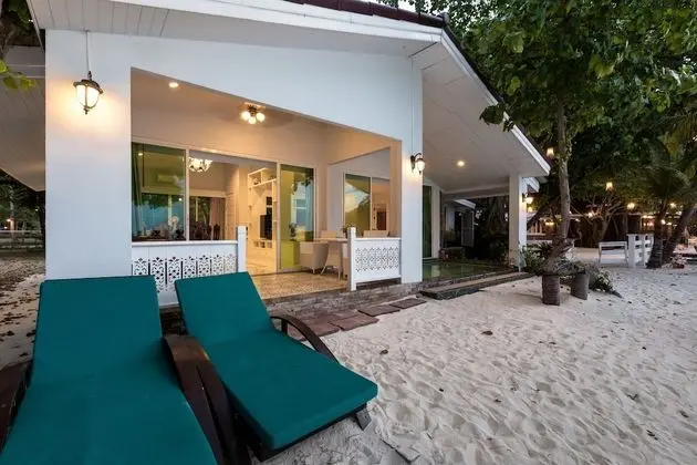 Beach Front Suite