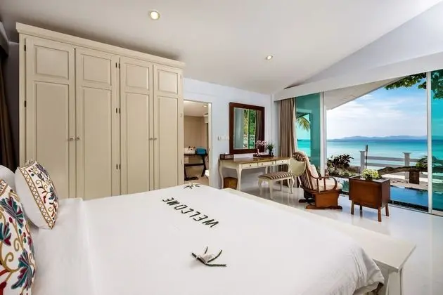 Beach Front Suite