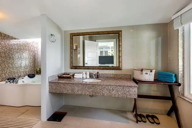 Beach Front Suite