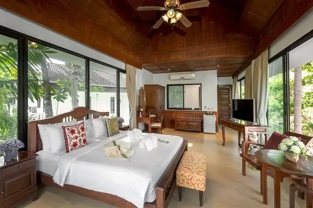 Poolside Villa