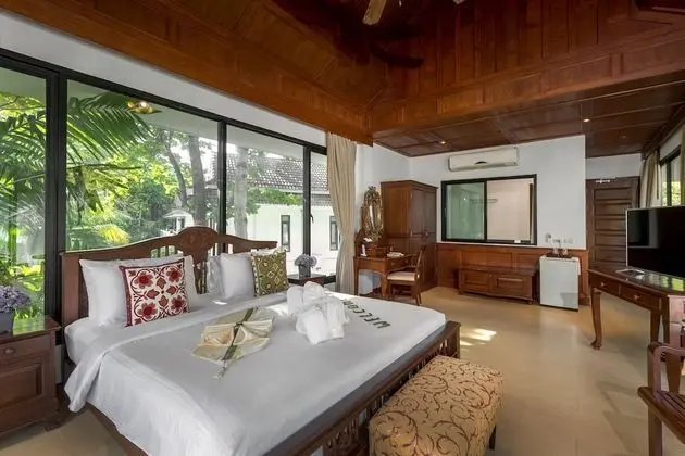 Poolside Villa