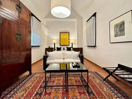 Suite (Min. Age 12 years old)