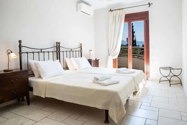 Villa, 4 Yatak Odası, Kişiye Özel Havuzlu