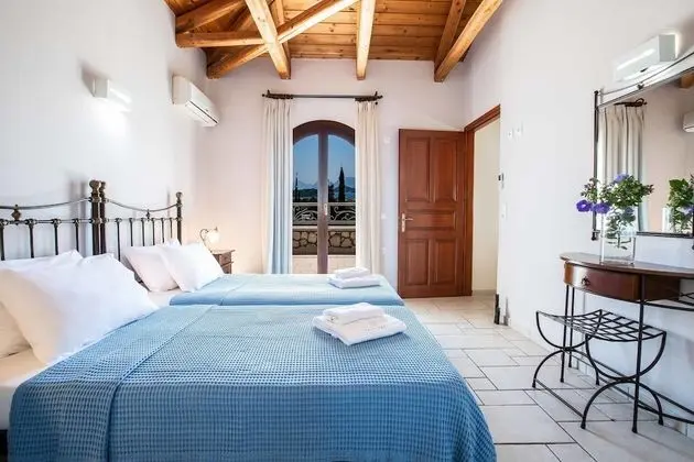 Villa, 4 Yatak Odası, Kişiye Özel Havuzlu