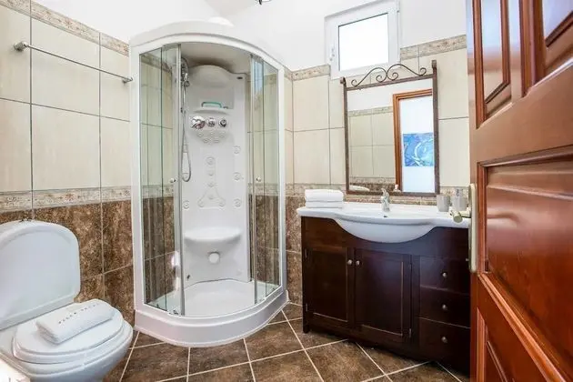 Villa, 4 Yatak Odası, Kişiye Özel Havuzlu