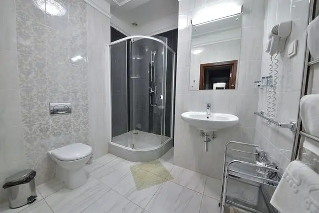 Comfort Tek Büyük veya İki Ayrı Yataklı Oda