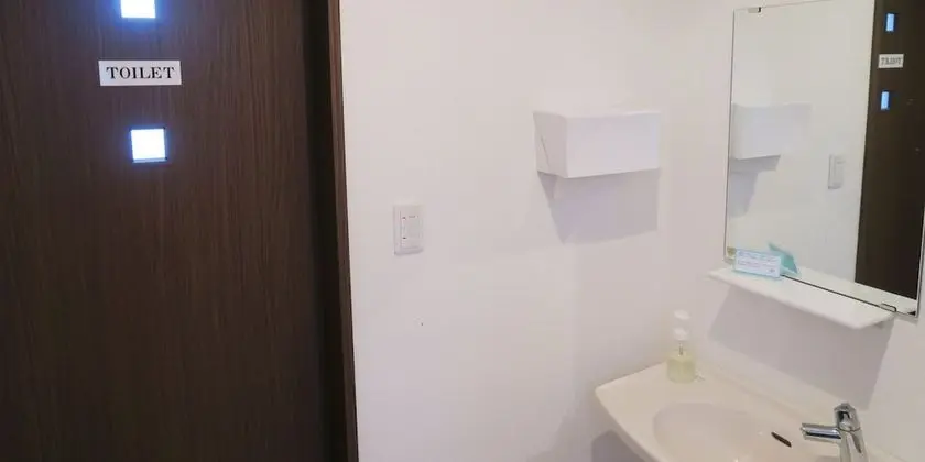 Üç Kişilik Oda, Ortak Banyo (Main Building)