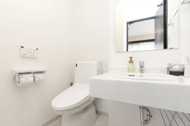 İki Ayrı Yataklı Oda, Sigara İçilmez (with separated bath and toilet)