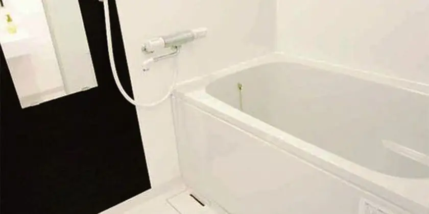 İki Ayrı Yataklı Oda, Sigara İçilmez (with separated bath and toilet)