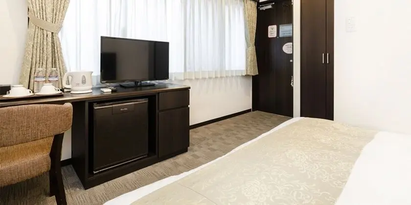 Tek Büyük Yataklı Oda, Sigara İçilmez (with modular bath)