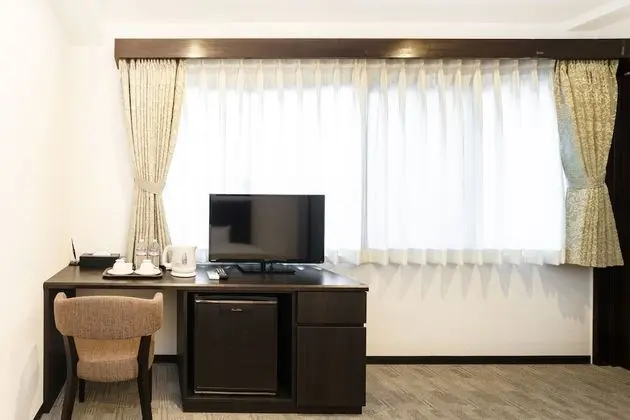 Tek Büyük Yataklı Oda, Sigara İçilmez (with modular bath)