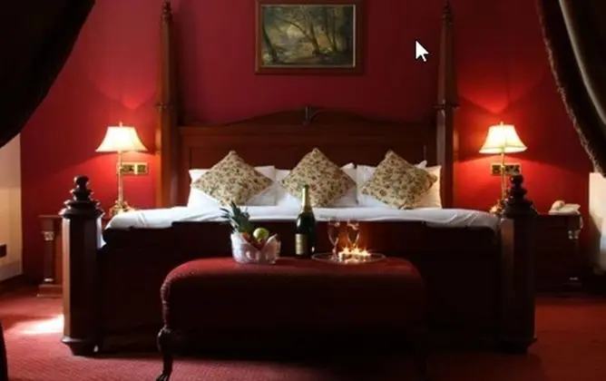 Tek Büyük Yataklı Oda