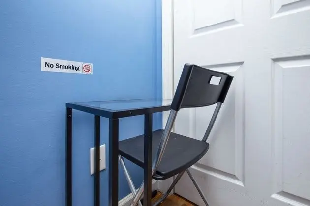 Standard Oda, 1 Büyük (Queen) Boy Yatak, Sigara İçilmez, Ortak Banyo