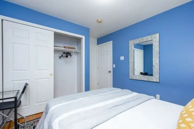 Standard Oda, 1 Büyük (Queen) Boy Yatak, Sigara İçilmez, Ortak Banyo
