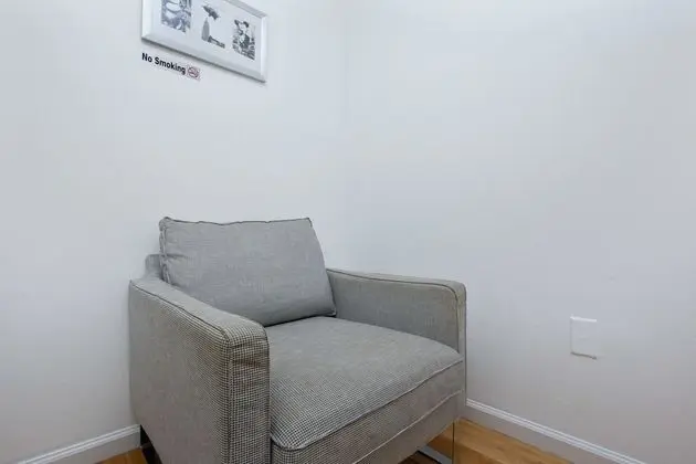 City Oda, 1 Büyük (Queen) Boy Yatak, Sigara İçilmez, Ortak Banyo