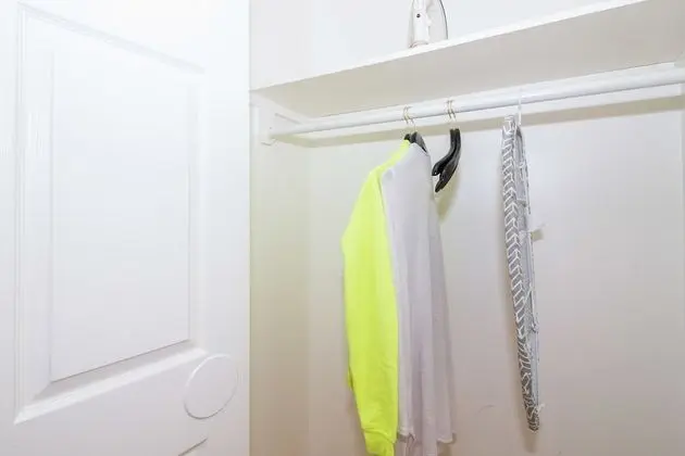 City Oda, 1 Büyük (Queen) Boy Yatak, Sigara İçilmez, Ortak Banyo