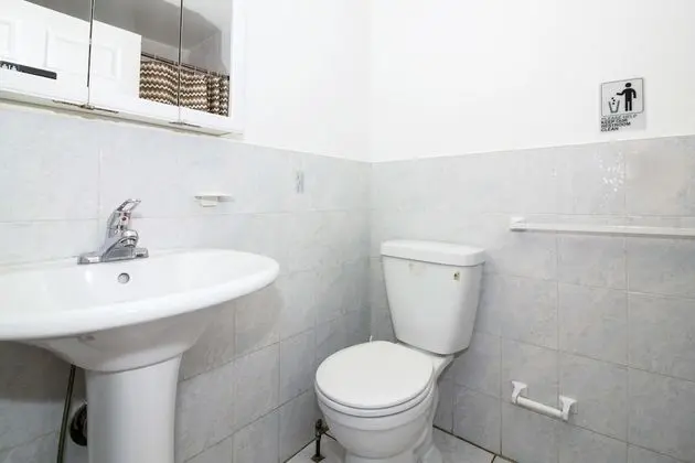 Classic Oda, 1 Büyük (Queen) Boy Yatak, Sigara İçilmez, Ortak Banyo