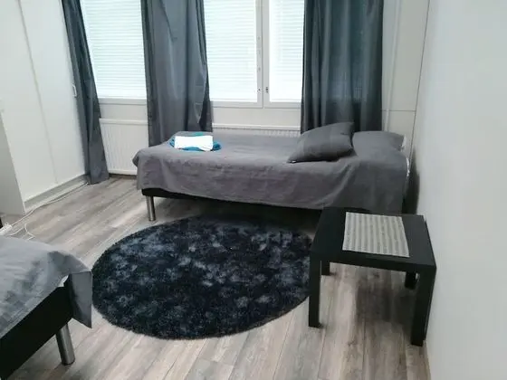 İki Ayrı Yataklı Oda, Ortak Banyo