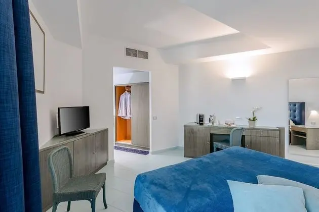 Tek Büyük Yataklı Oda