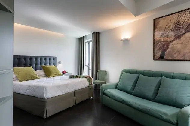 Tek Büyük Yataklı Oda