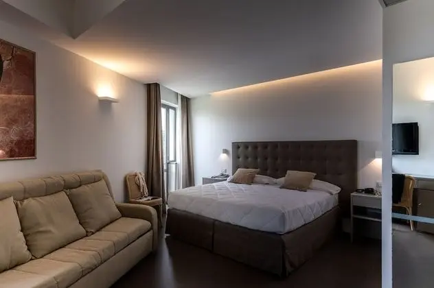 Tek Büyük Yataklı Oda