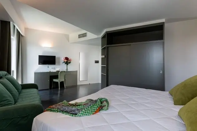 Tek Büyük Yataklı Oda