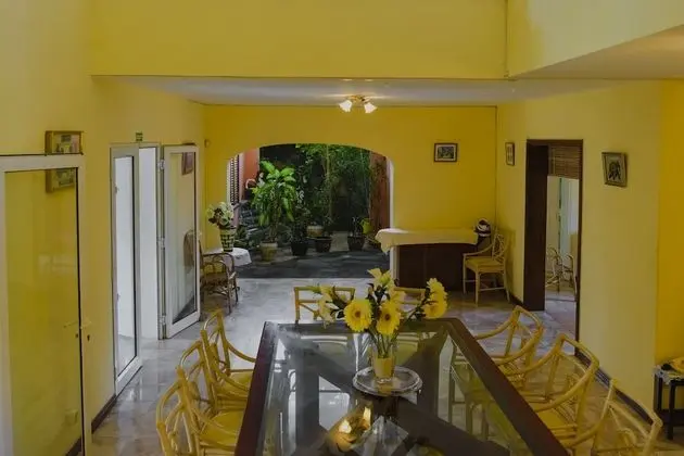 Deluxe Villa (Danielle)