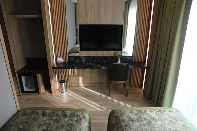 Çift Kişilik, Şehir Manzaralı, 1. Kat