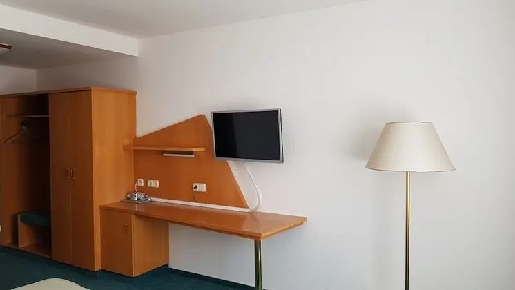 Basic Tek Büyük veya İki Ayrı Yataklı Oda, Sigara İçilmez