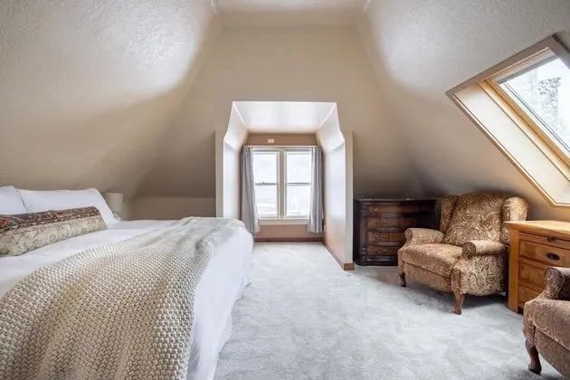 Ev (4 Bedrooms)