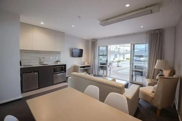 One Bedroom Access Suite - Ground Floor