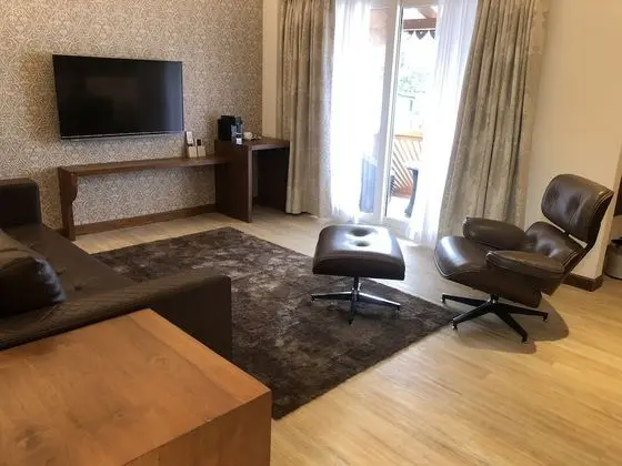 Radh Premier Suite