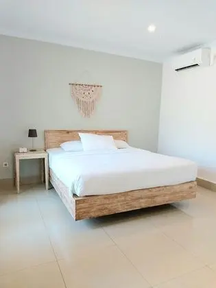 Oda, Havuz Manzaralı