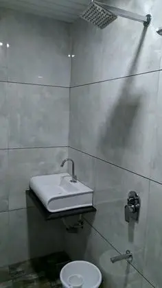 Deluxe Suite AC