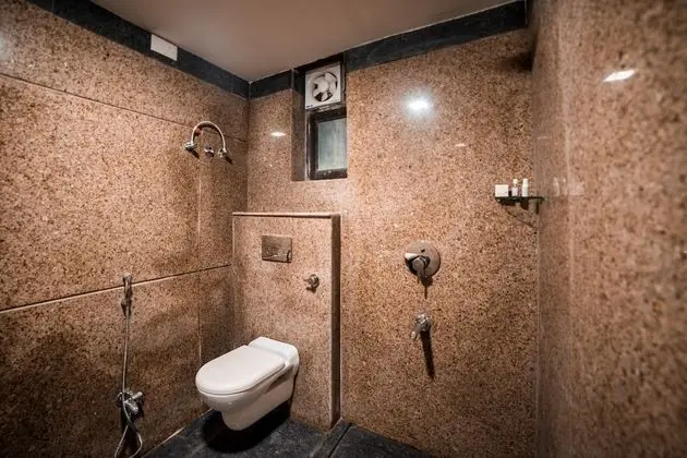 Luxury Oda